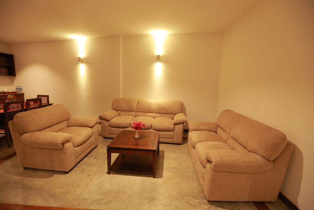 Refresh Hotel Hikkaduwa Habitación foto